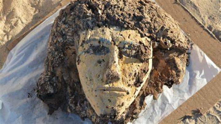 Are mummies toxic?