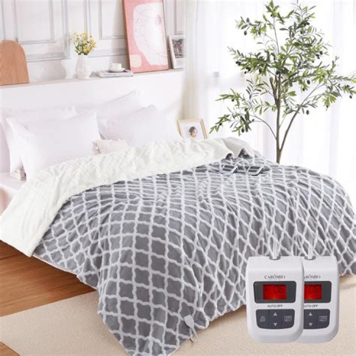 Can you use an electric blanket with a gel memory foam topper?
