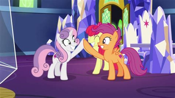 Does Scootaloo ever fly?