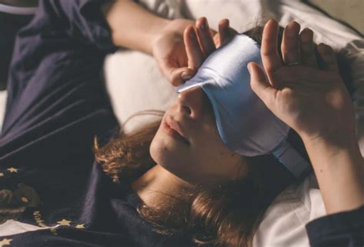 Should you wear an eye mask to bed?