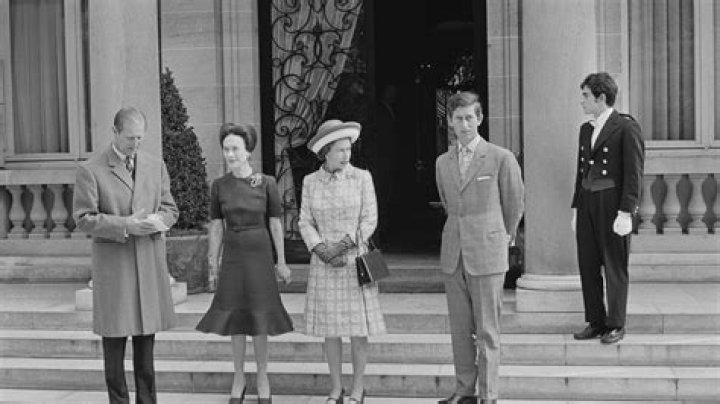 Would Elizabeth be queen if Edward had not abdicated?